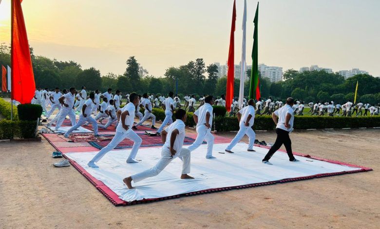 47 PAC Ghaziabad Organizes Free Yoga Camp in Celebration of International Yoga Day 1 111 14