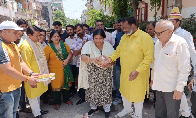 महापौर सुनीता दयाल ने किया 3000 मीटर पेयजल आपूर्ति की लाइन का शिलान्यास 1 111 21