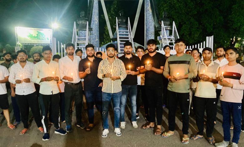 Candle March in Meerut Demands Compensation for Odisha Train Tragedy Victims 1 111 7