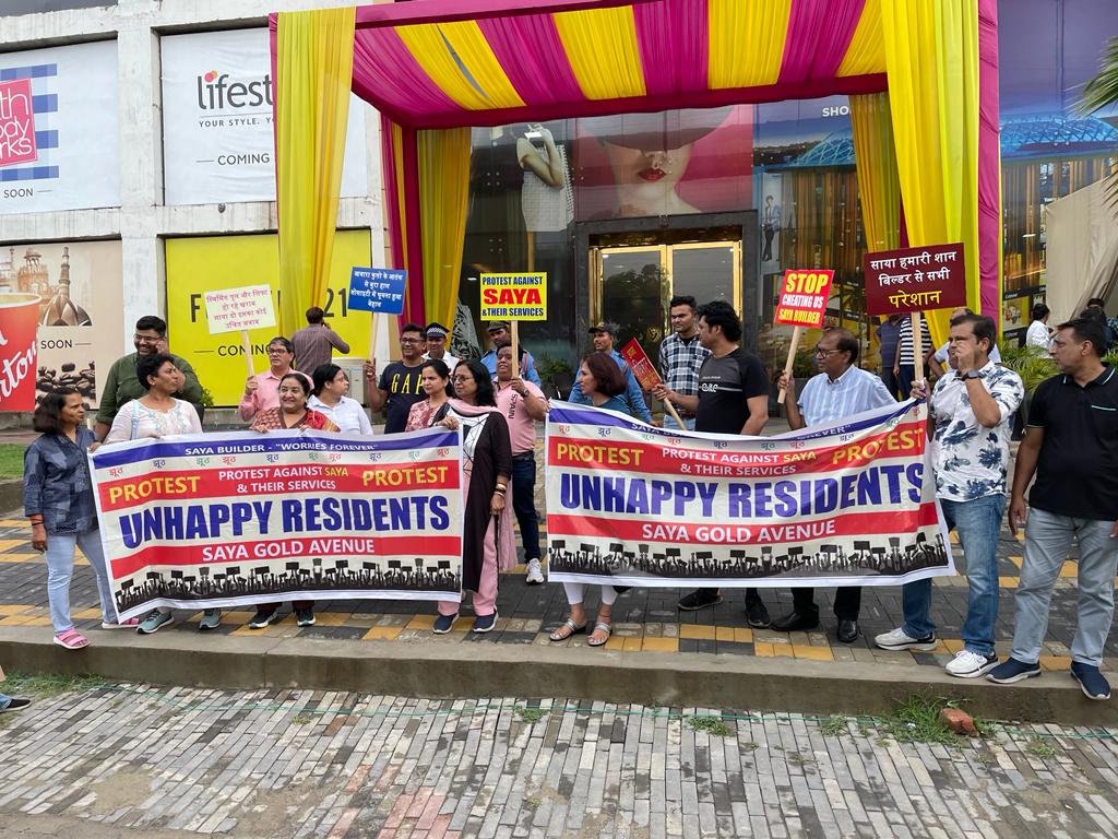Saya Gold Avenue Residents Protest Against Builder's Negligence: Seeking Action and Accountability 4 111 76