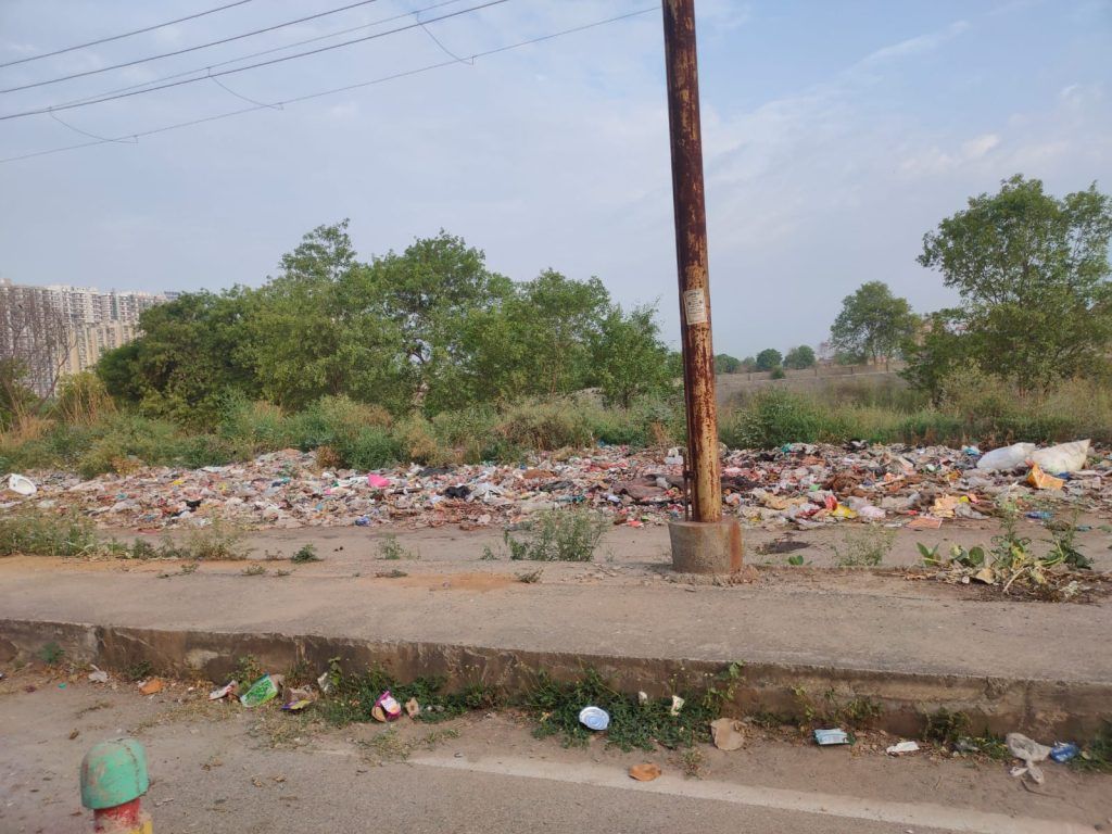 Ghaziabad's Rajnagar Extension: Battleground of Filth and Misery on Gurudwara Road 4 112 29