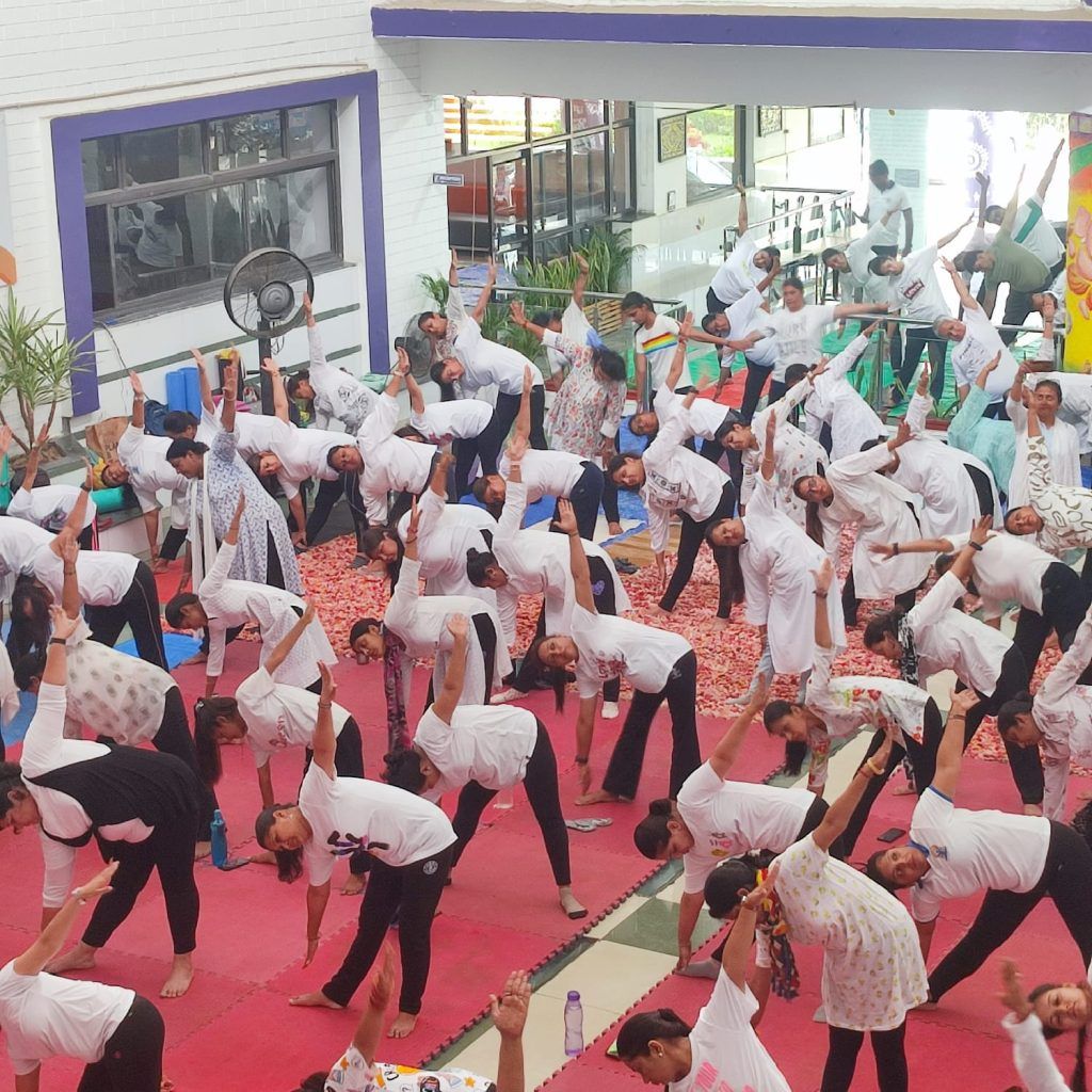 Parevartan School Embraces Mind-Body Harmony on 9th International Yoga Day: A Path to Serenity and Well-being 5 112 37