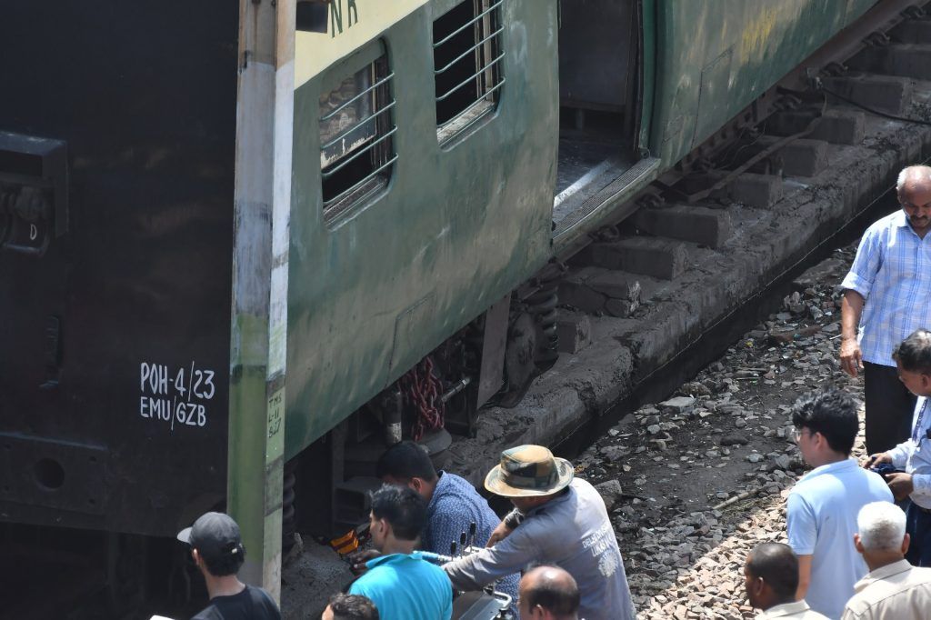 Major Accident Averted as EMU Train Derails at Ghaziabad Station 4 113 33
