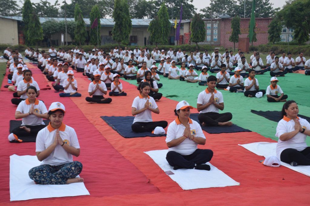 एनडीआरएफ में अन्तरराष्ट्रीय योगदिवस मनाया गया 7 114 17
