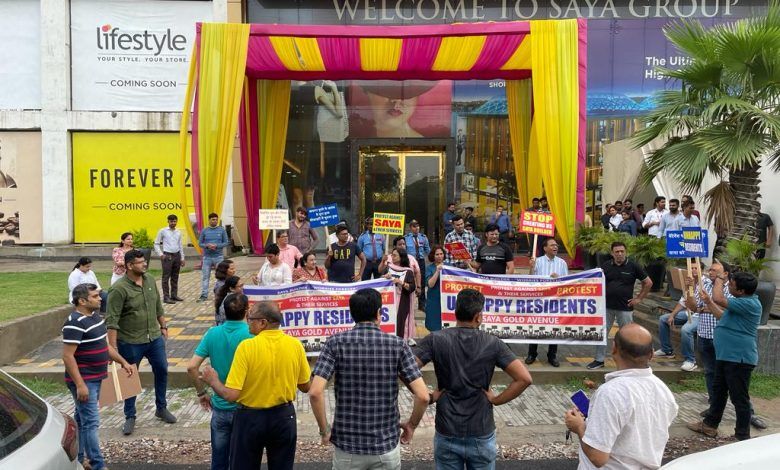 Saya Gold Avenue Residents Protest Against Builder's Negligence: Seeking Action and Accountability 1 114 23