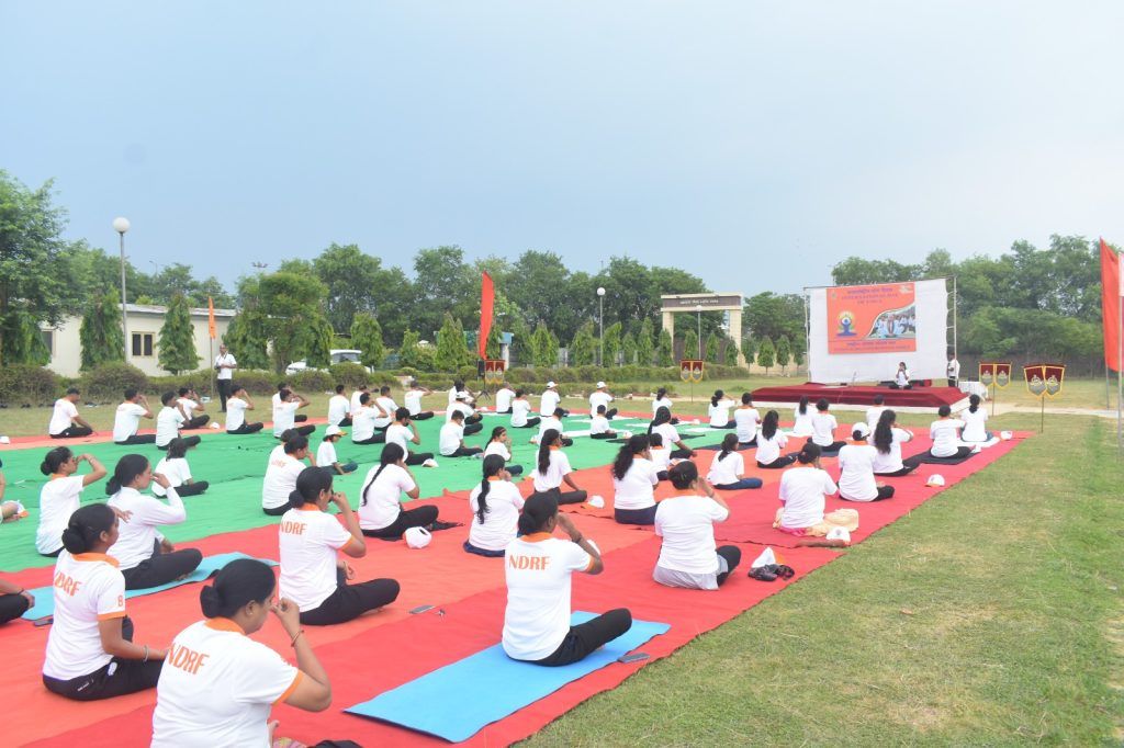 एनडीआरएफ में अन्तरराष्ट्रीय योगदिवस मनाया गया 9 117 3
