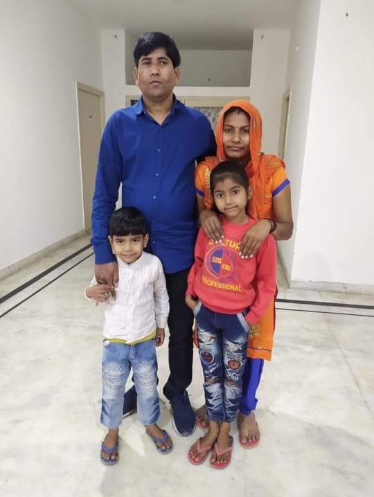 Tragic Accident on Delhi-Meerut Expressway Claims Lives of Six Family Members 2 111 35