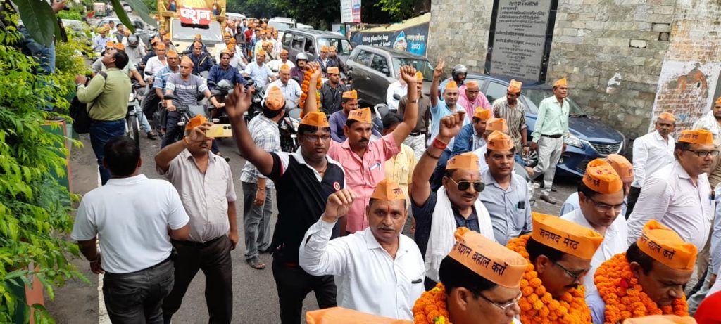 Revival Rally: Pensioners March on Foot and Bike from Medical College to Commissioner's Park 3 111 69