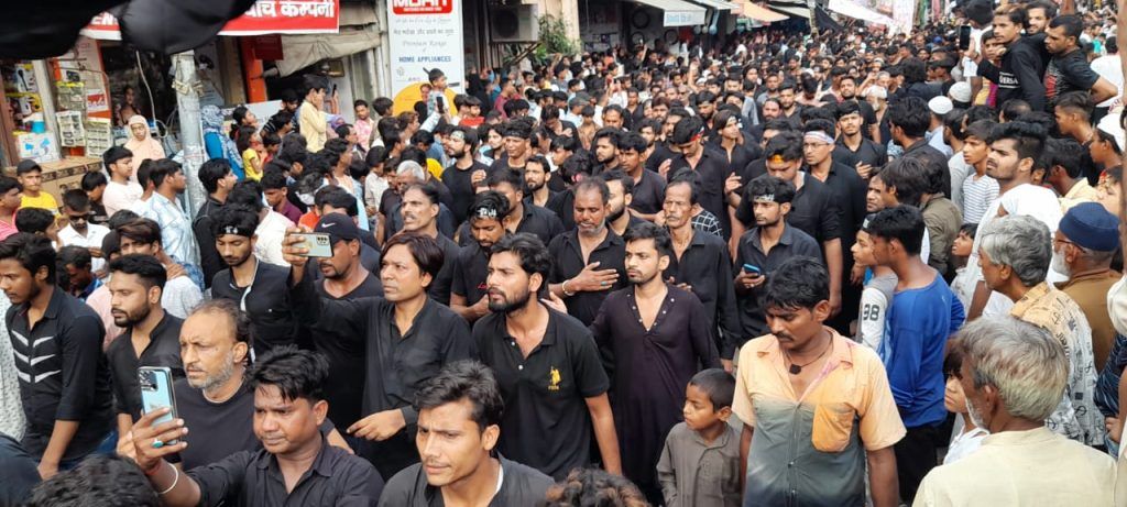 Meerut's Enduring Spirit: Muharram Celebrations Embrace History and Unity 5 114 31