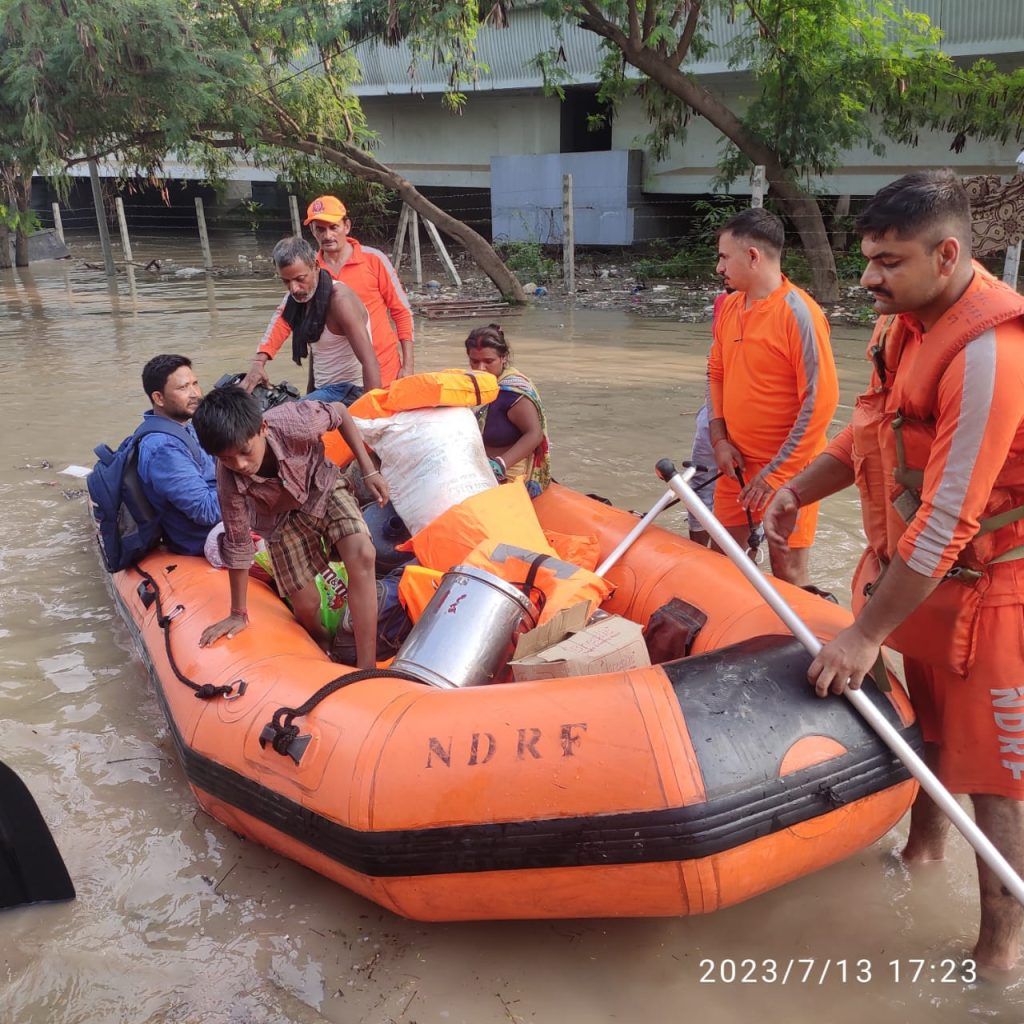 NDRF Launches Heroic Rescue Mission as Flood Waters Surge in Delhi NCR 6 116 4