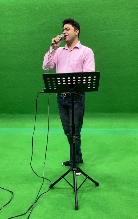 Melodies : Free Karaoke Singing Competition Takes Pratap Vihar by Storm 8 117