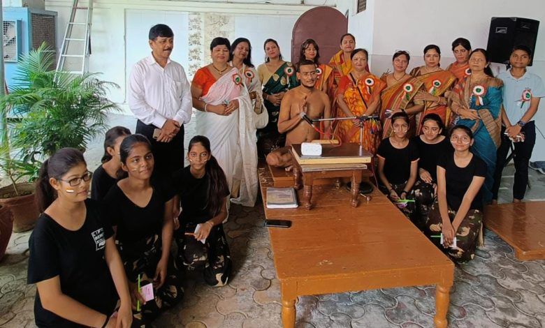 एस० एस०डी० जैन पब्लिक स्कूल में 77 वाँ स्वतंत्रता दिवस अत्यंत हर्षोल्लास के साथ मनाया गया 1 111 101