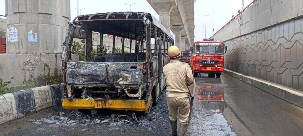 School Bus Narrowly Escapes Fire Mishap Due to Gas Leak 3 111 132