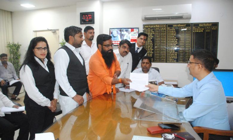 Jan Adhikar Morcha Files Complaint to DM Over Information Denial on Teacher Appointments 1 111 69