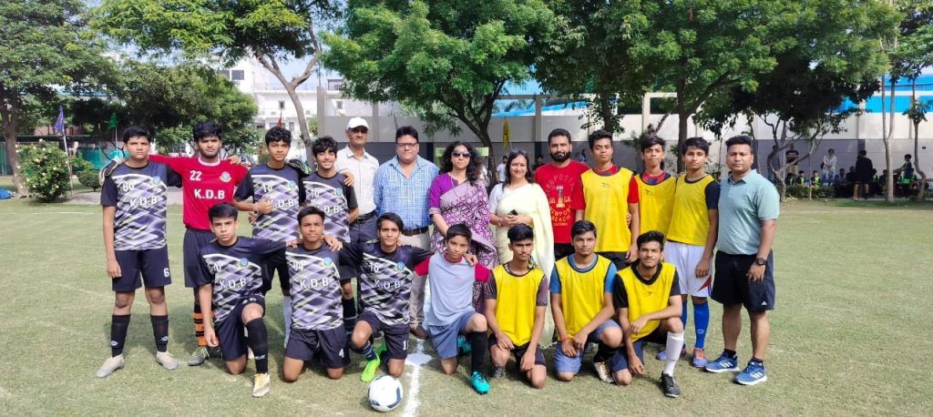 न्यू एरा स्कूल में पी0 एस0 स्पोर्ट्स एकेडमी द्वारा किया गया 7 ए साइड फुटबॉल टूर्नामेंट 2023 का शानदार आयोजन 2 111 86