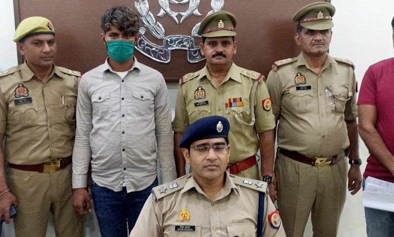 सर्राफा व्यापारी से हुई टप्पेबाजी की घटना का खुलासा गाजियाबाद पुलिस ने महज 24 घंटे के भीतर कर दिया 1 112 12