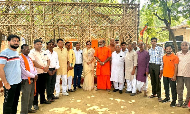 यज्ञ, दान और तप को जीवन में उतरना ही मानव कल्याण और धर्म रक्षा का एकमात्र मार्ग-महामंडलेश्वर यति नरसिंहानंद गिरी 1 112 93