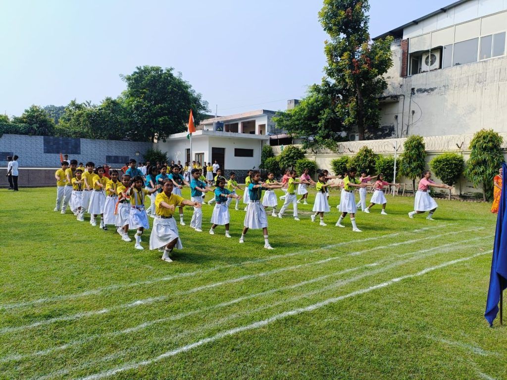 एस० एस०डी० जैन पब्लिक स्कूल में 77 वाँ स्वतंत्रता दिवस अत्यंत हर्षोल्लास के साथ मनाया गया 3 113 34
