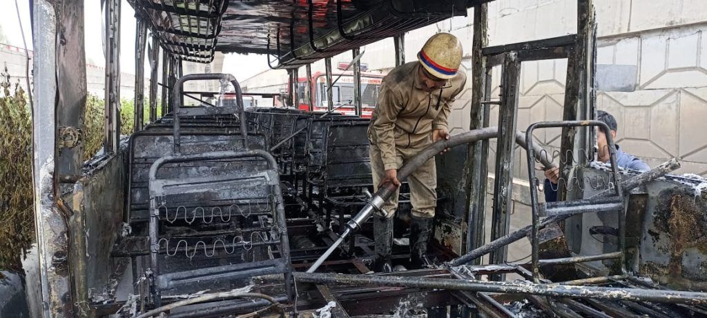 School Bus Narrowly Escapes Fire Mishap Due to Gas Leak 6 113 46