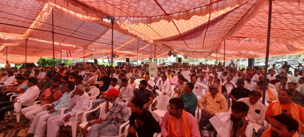 Tyagi Bhumihaar Holds Grand Assembly at Tyagi Hostel Amidst Uproar Over Cabinet Minister's Statement 4 113 7