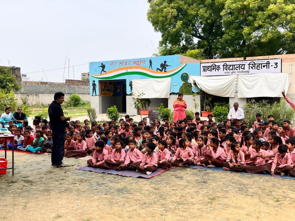 Spreading Awareness: Saathi Foundation and Health Department Illuminate Students on Communicable Diseases Prevention 4 114 3
