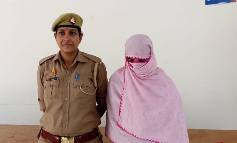 3 करोड़ 60 लाख की चरस के साथ महिला तस्कर गिरफ्तार 1 111 41