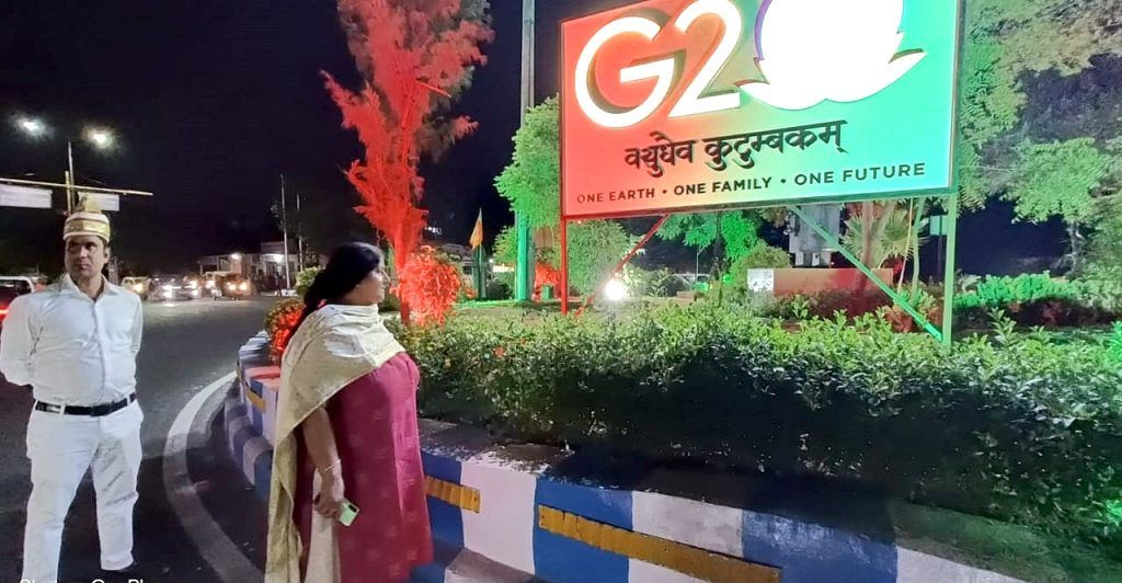 G-20 के रूट पर हुई साज सज्जा एवं लाइटिंग का महापौर सुनीता दयाल ने किया निरीक्षण 2 111 44