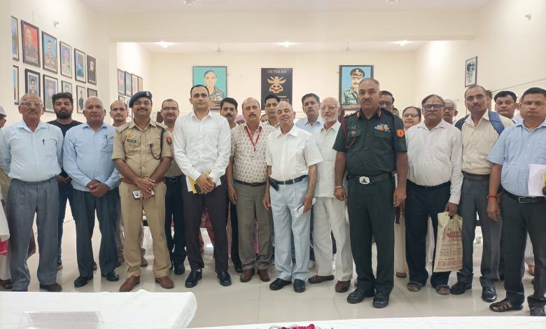 जिला सैनिक कल्याण एवं पुनर्वास कार्यालय में संपन्न हुई जिला सैनिक बंधु की बैठक 1 111 67