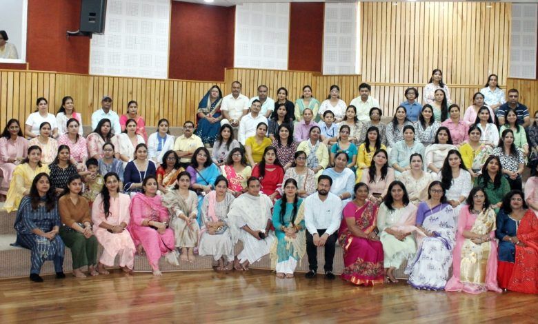 Delhi Public School, Ghaziabad: Celebrating Hindi Diwas with Literary Enthusiasm 1 111 69