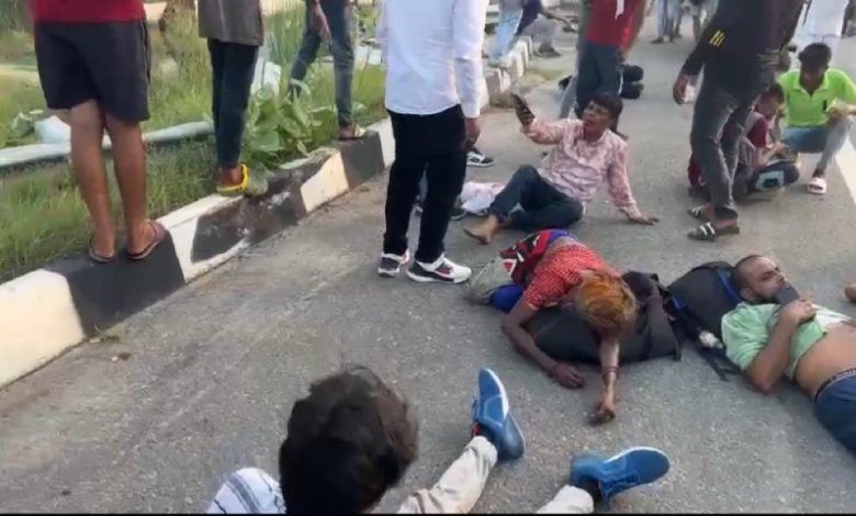 मेरठ एक्सप्रेसवे पर रोडबेज बस हादसे में घायलों को सयुक्त जिला चिकित्सालय,एम0एम0जी और सर्वोदय अस्पताल में भर्ती कराया गया 1 111 71