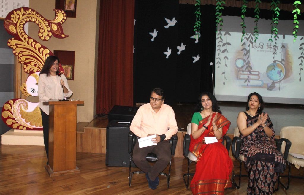 Delhi Public School, Ghaziabad: Celebrating Hindi Diwas with Literary Enthusiasm 4 112 35