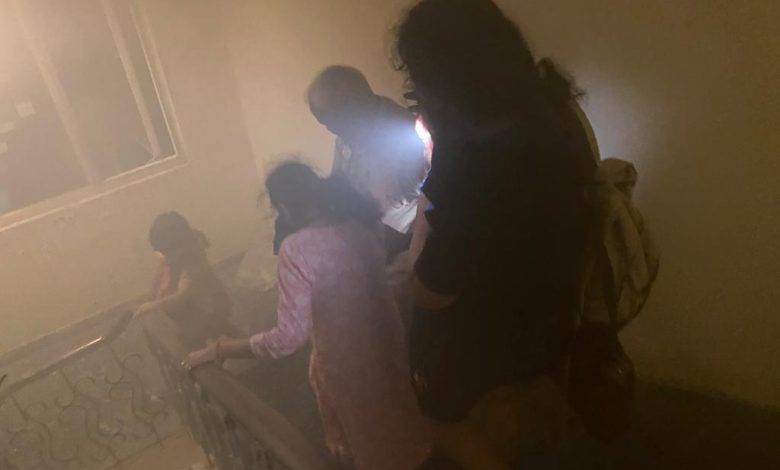 Firefighters Brave Late-Night Blaze in Vaishali, Ghaziabad Apartment Building 1 211