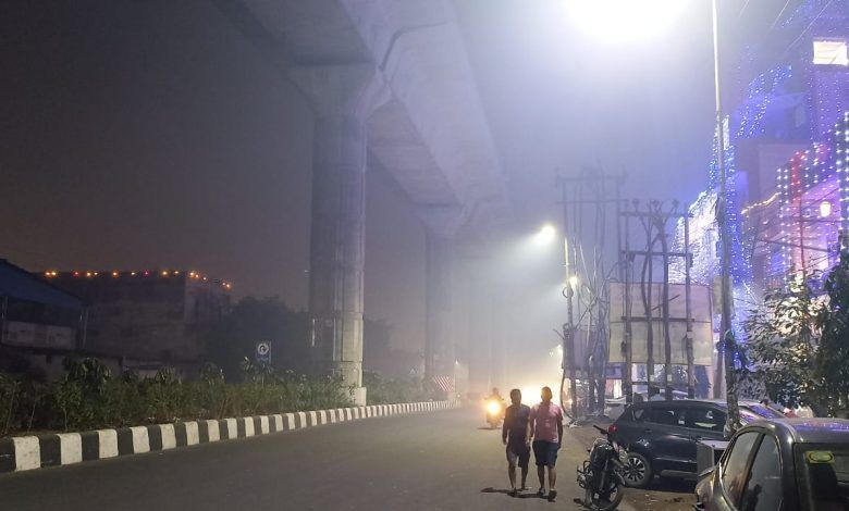 Post-Diwali Air Quality Plummets Again in Delhi-NCR, Citizens Grapple with Severe Pollution 1 111 36