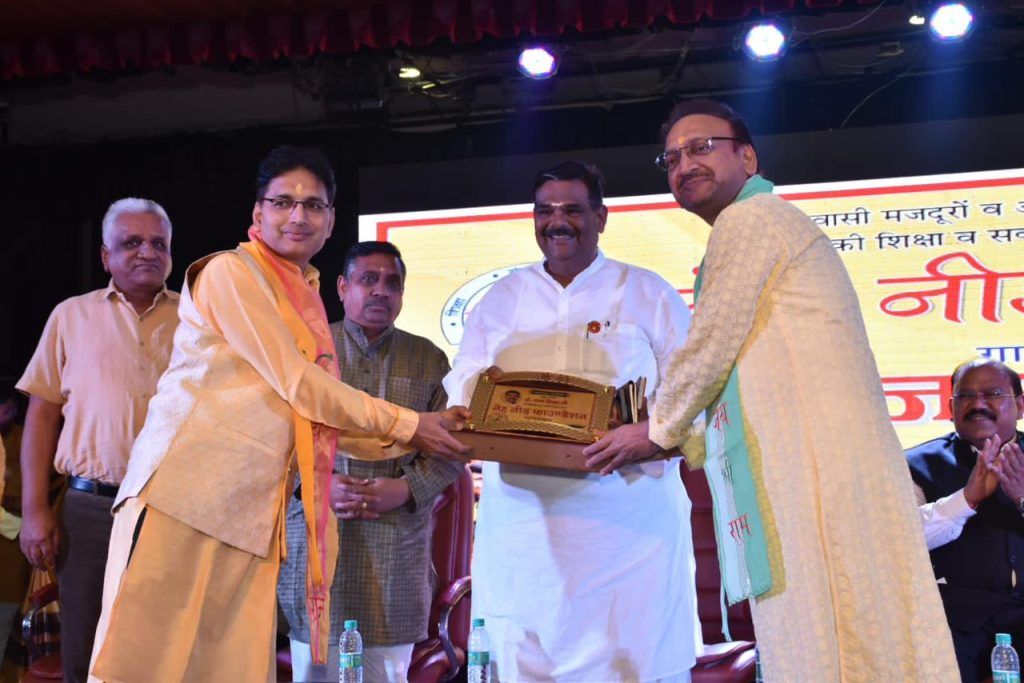 नेह नीड़ फाउंडेशन द्वारा सृजन-2023 का भव्य आयोजन 5 114
