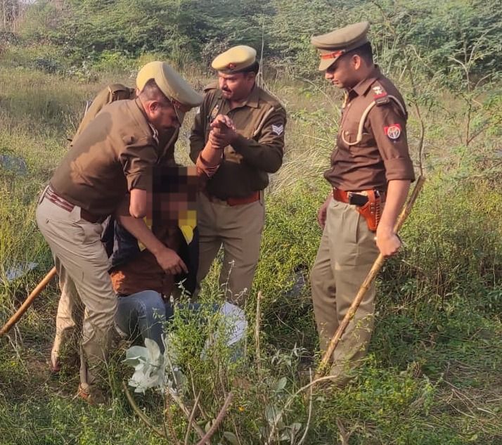 Horrific Gang Rape in Ghaziabad; Friends 'Left' allegedly due to Accused's Community Affiliation 2 111 10