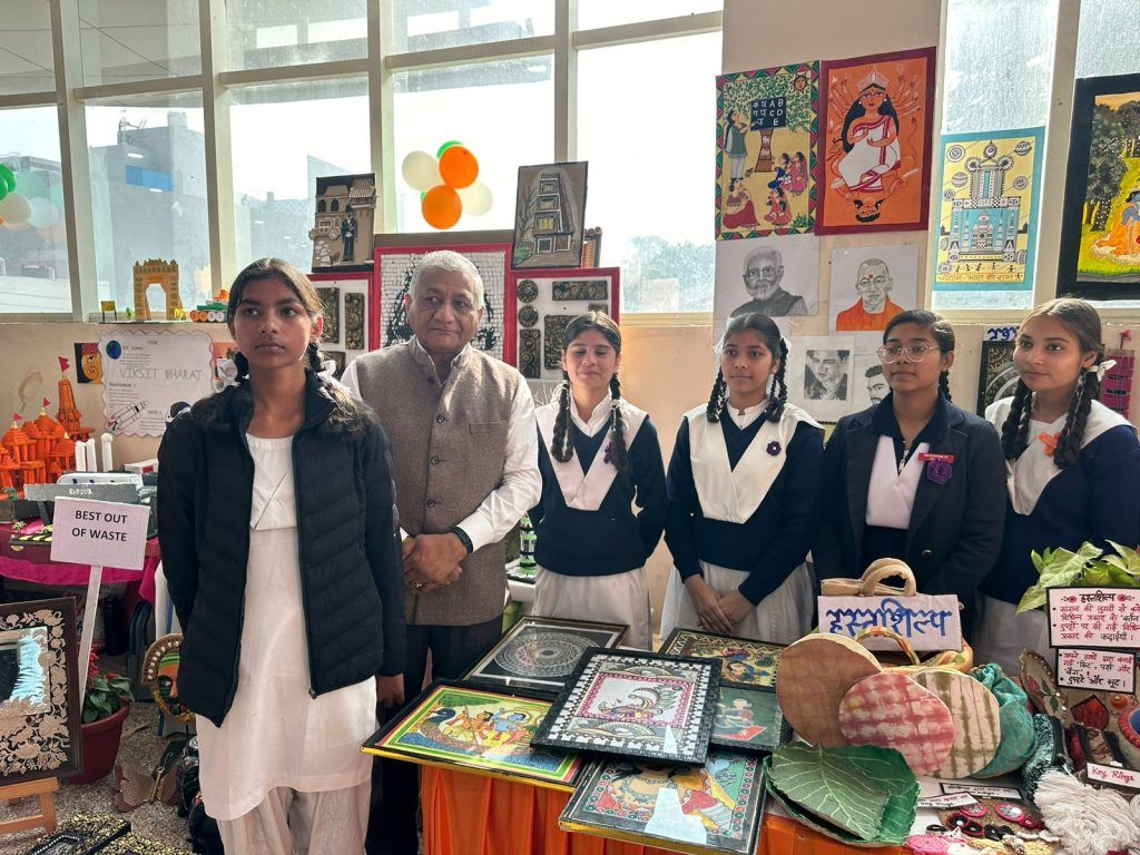 गाजियाबाद जिला प्रशासन द्वारा सांसद सांस्कृतिक समागम कार्यक्रम आयोजित 3 111 56