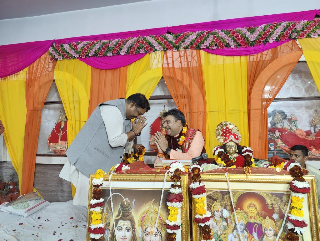 ब्रिज विहार श्री सत्यनारायण मंदिर; विशाल भंडारे एवं हवन यज्ञ के साथ हुआ श्री राम कथा का विश्राम 4 112 43