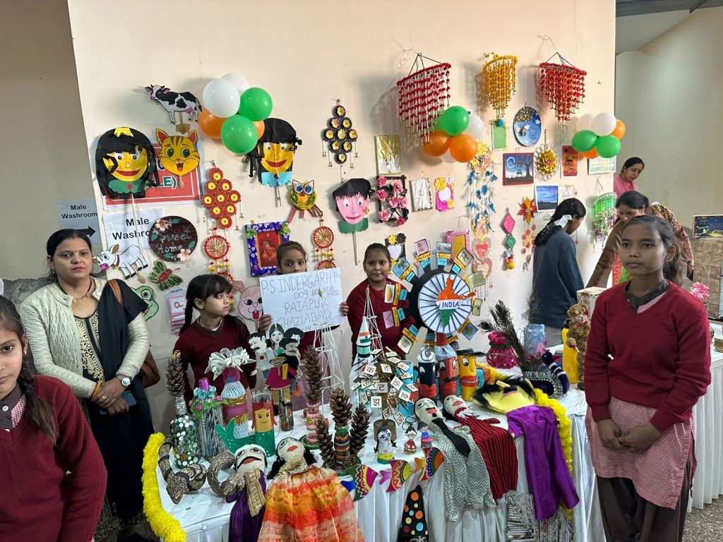 गाजियाबाद जिला प्रशासन द्वारा सांसद सांस्कृतिक समागम कार्यक्रम आयोजित 5 113 27