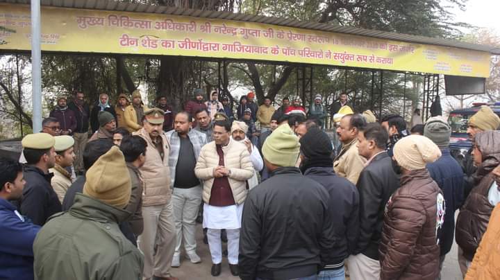 Double Tragedy Strikes Indirapuram: UP Police Constable and Delhi Police Head Constable Lose Lives in the Line of Duty 1 111 28