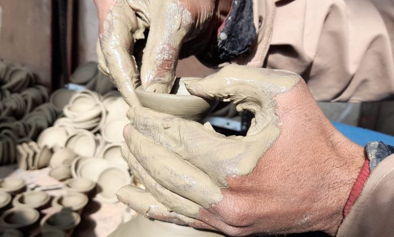 Meerut's Potter Community Experiences a 'Second Diwali' as Demand for Diyas Soars Amidst Ayodhya's Festive Influence 1 111 35