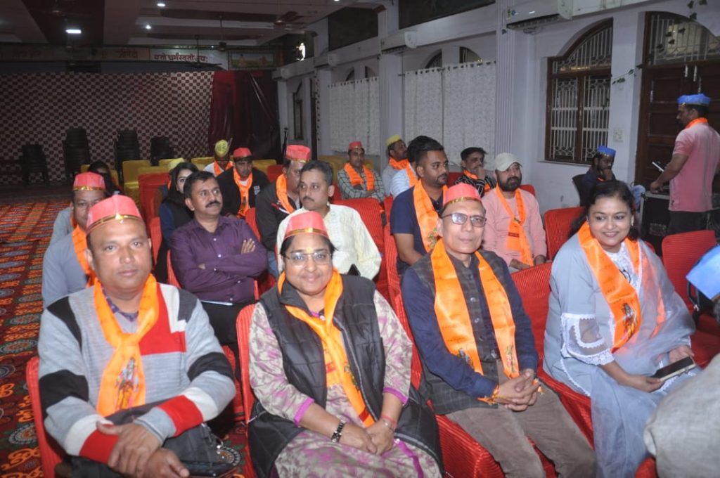 धूमधाम से मनाया गया पत्रकार एसोसिएशन होली मिलन समारोह 2 111 51