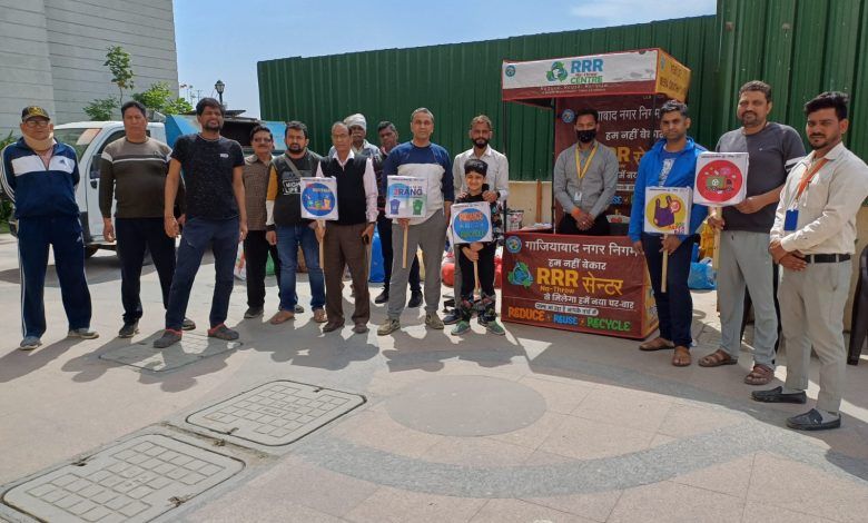 नगर निगम गाज़ियाबाद के सहयोग से सिद्धार्थ विहार में लगाया गया आरआरआर कलेक्शन कैम्प 4 111 86