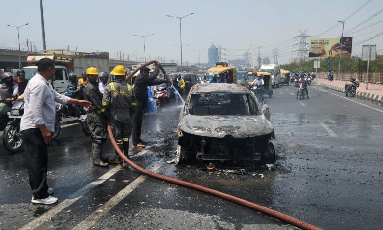गाजियाबाद में दो अलग-अलग घटनाओं में आग लगी, फायर ब्रिगेड की त्वरित कार्रवाई से हादसे में कोई घायल नहीं 1 111 74