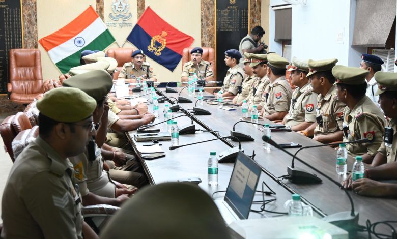 मेरठ में कांवड़ यात्रा 2024 के लिए यातायात प्रबंधन योजना पर गोष्ठी 1 111 30