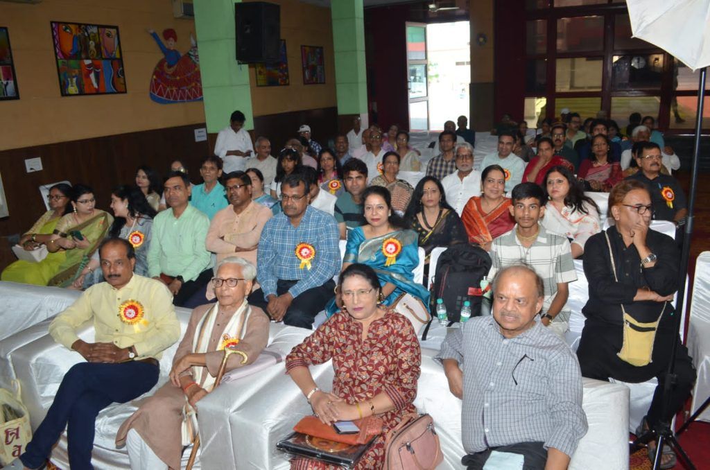 गाजियाबाद लिट्रेरी फेस्ट में देश भर से जुटे युवा और वरिष्ठ कहानीकार 2 111 33