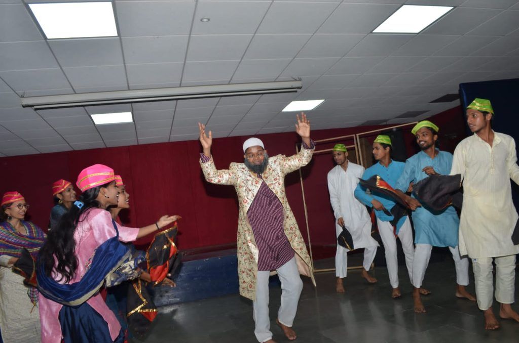 गाजियाबाद लिट्रेरी फेस्ट में देश भर से जुटे युवा और वरिष्ठ कहानीकार 3 112 20