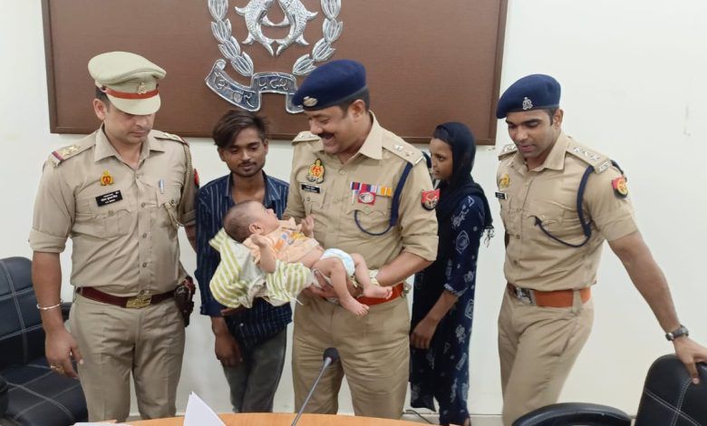 गाजियाबाद पुलिस ने बच्चा चोरी करने वाले गिरोह का किया पर्दाफाश, 5 अगस्त को चोरी हुआ बच्चा बरामद 1 111 13