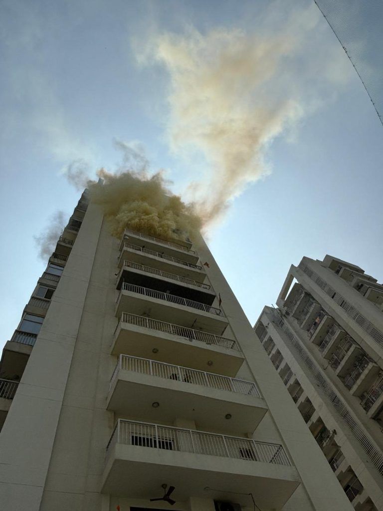 गाजियाबाद में भूकम्प एवं अग्नि सुरक्षा पर राज्य स्तरीय मॉक एक्स का आयोजन 2 111 54