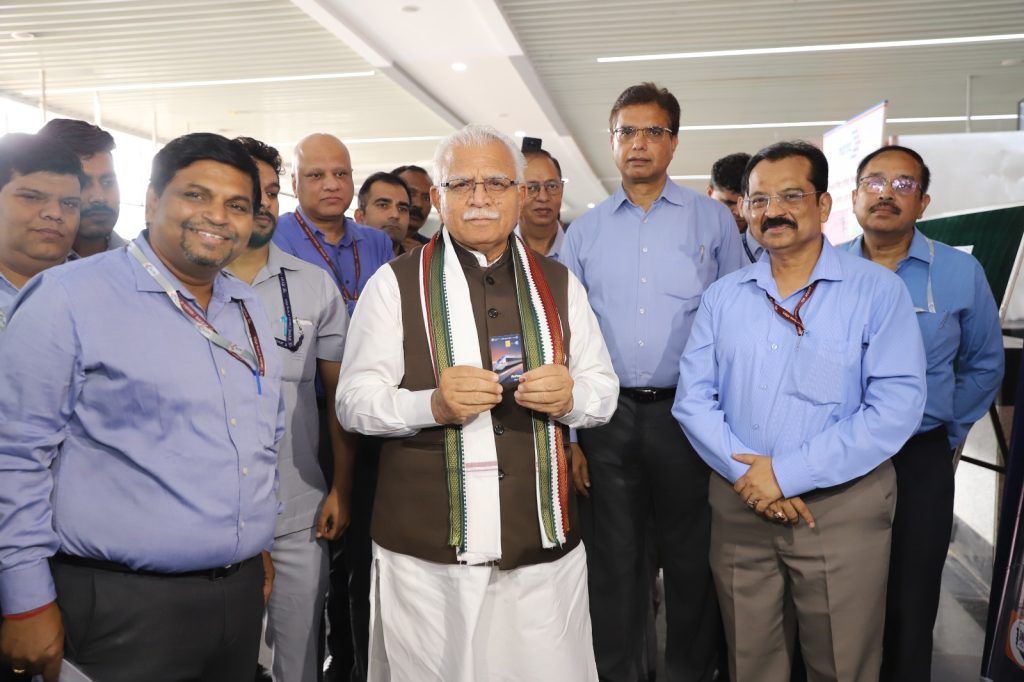 नमो भारत ट्रेनों ने 40 लाख से अधिक यात्रियों को सेवा प्रदान करते हुए सफलतापूर्वक संचालन का एक वर्ष पूरा किया 5 114 4