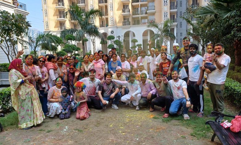 Grand Holi Celebrations by Devbhoomi Uttarakhand Samiti at Prateek Grand City 1 111 10